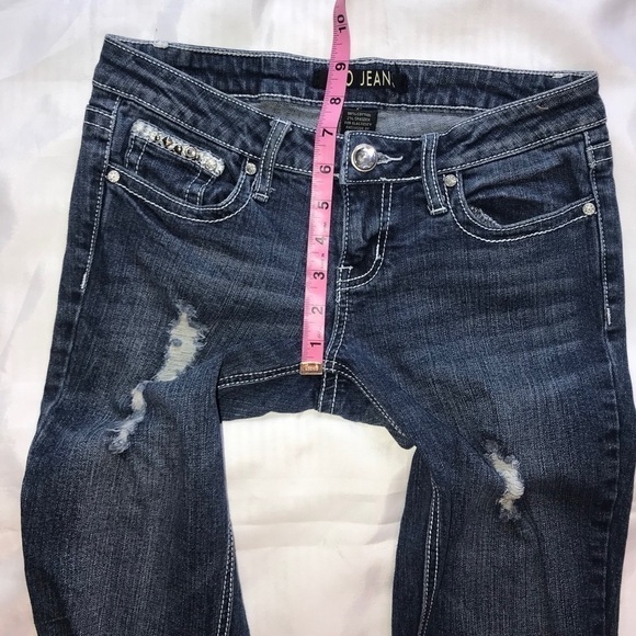 ZCO Distressed jeans. GUC Size 5 - Picture 3 of 5